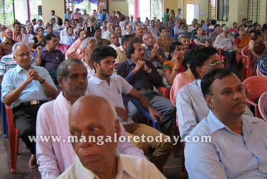 Akaada’  released by Dharmadhikari Veerendra Hegede 1